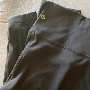 Lululemon size 10 wunder under high rise tight 28” full on luxtreme fabric black